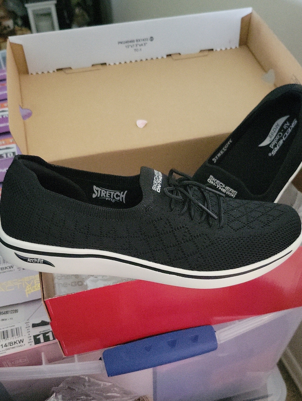 Skechers Women's Arch Fit Uplift Perfect Dream Sneaker New In Box Size 9.5